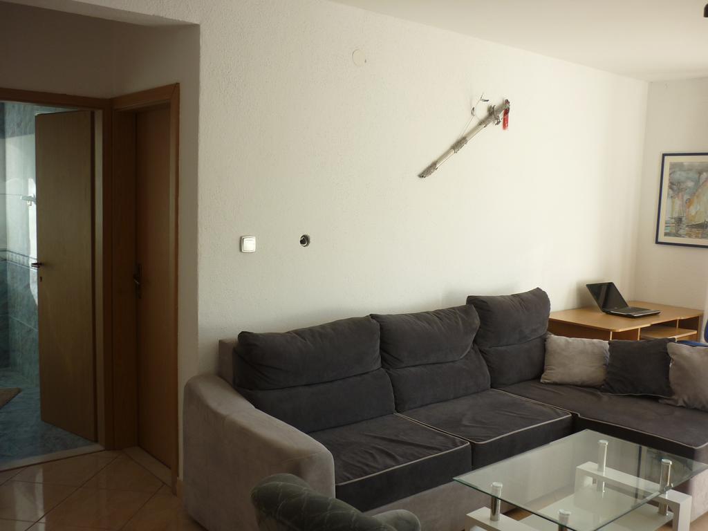 Apartments Nikola Pucisca Eksteriør billede